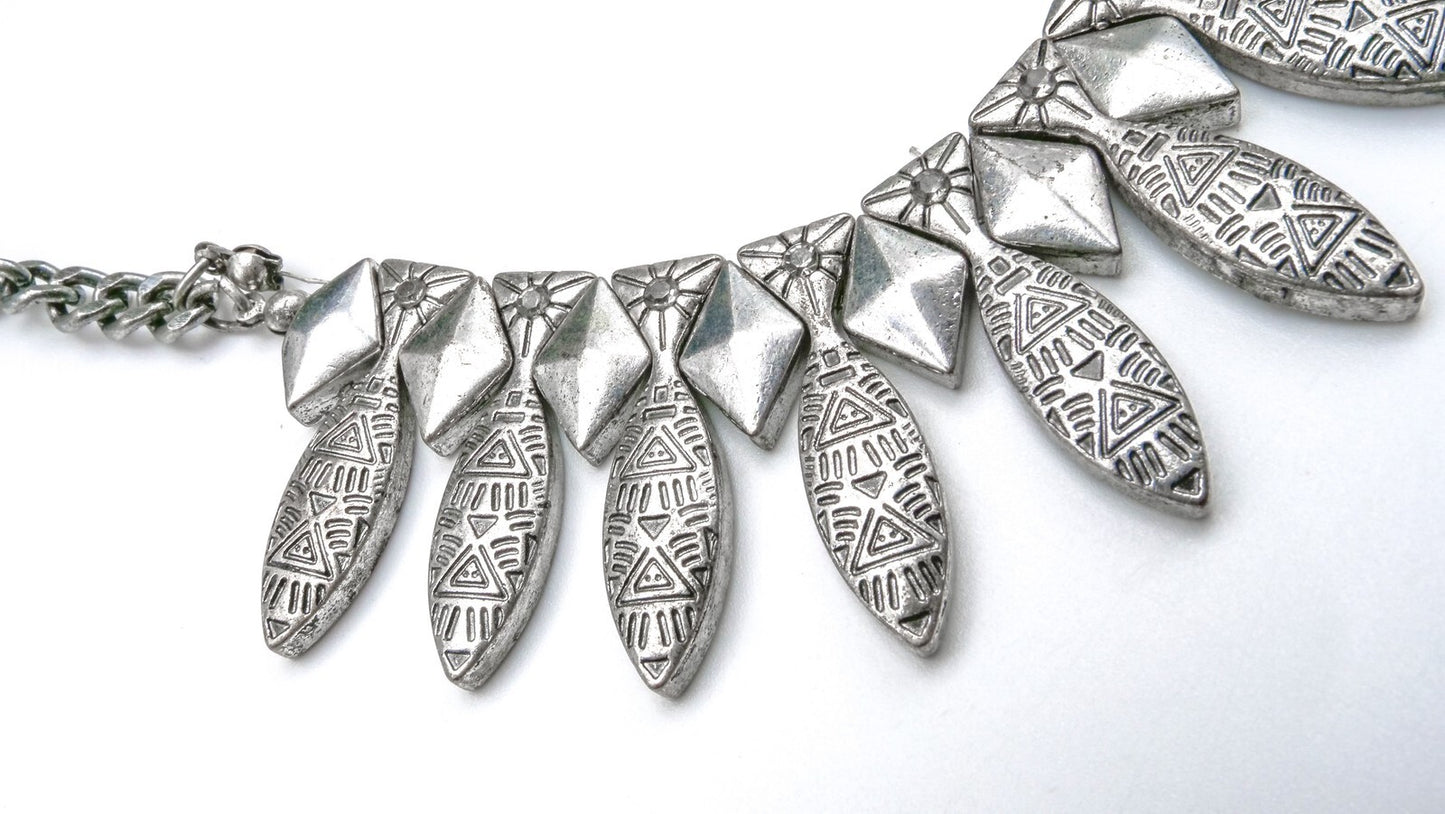 Egyptian Revival Statement Silver-Tone Bib Necklace Y2K Chunky Etched Geometric