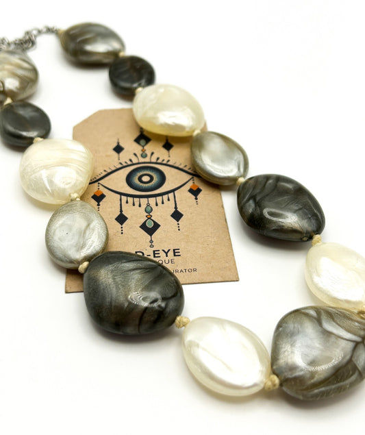 Statement Acrylic Beaded Necklace Grey Cream Marble Effect Chunky 17” Retro