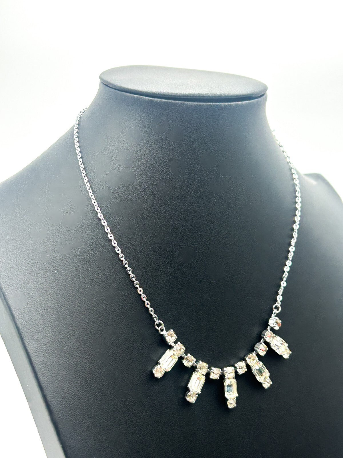Vintage Silver Tone Rhinestone Drop Necklace with Articulated Glass Crystal