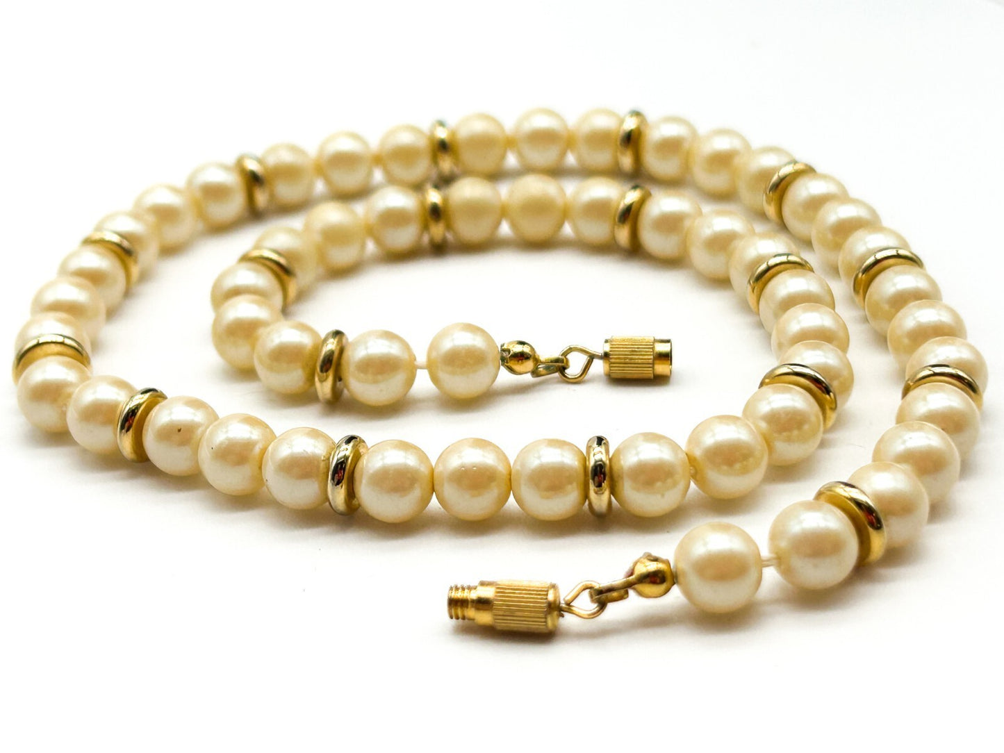 Vintage Classic Cream Pearl Necklace Glass Gold Tone Spacers Retro 34g READ