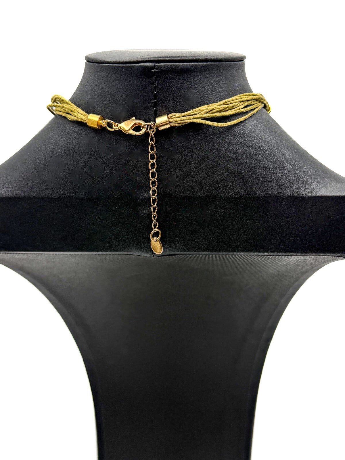 Vintage Gold Tone Scales Textured Teardrop Pendant Necklace