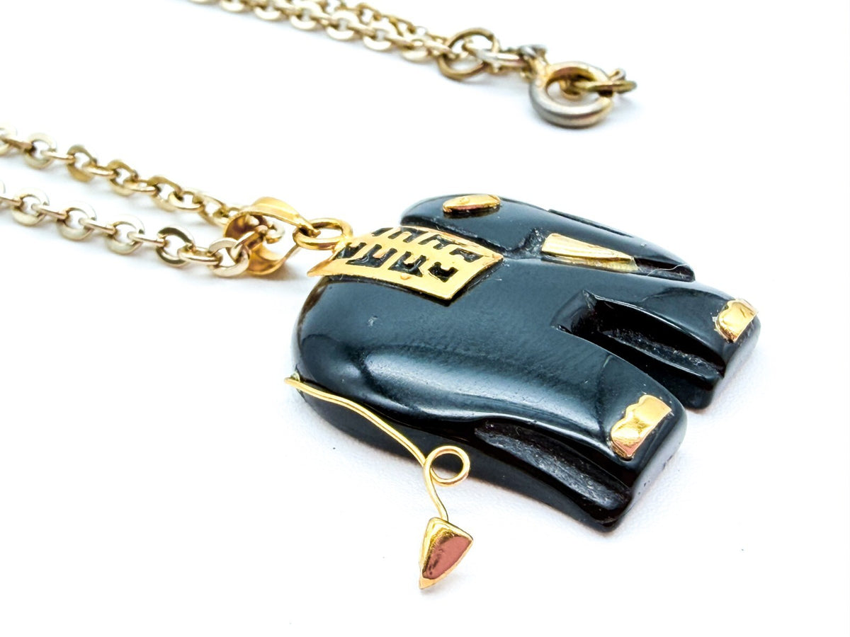 Vintage Black Onyx Elephant Pendant Necklace Gold Tone Oriental Style Detail
