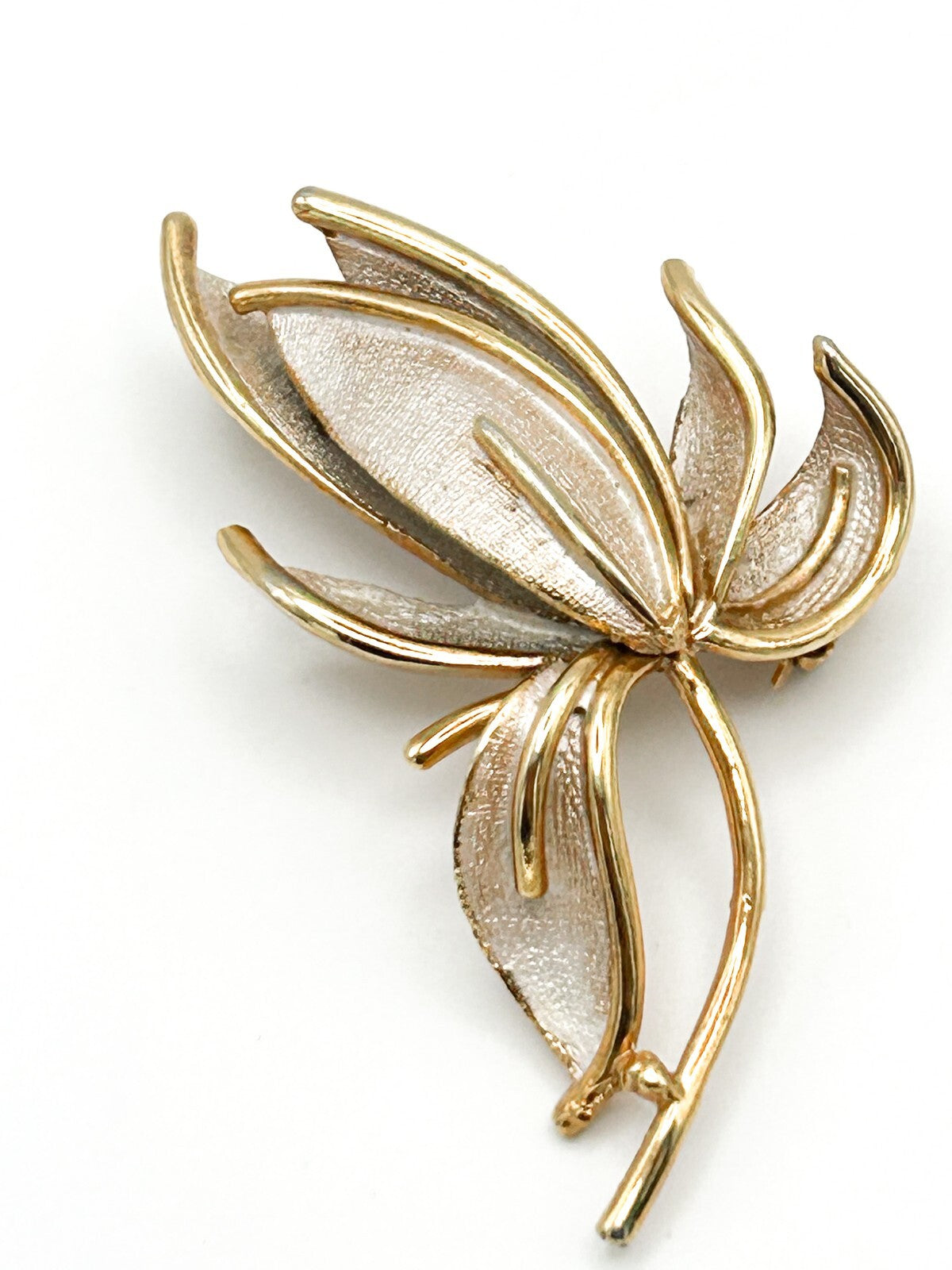 Signed Rare HOLLYWOOD Flower Leaf Petal Brooch Vintage