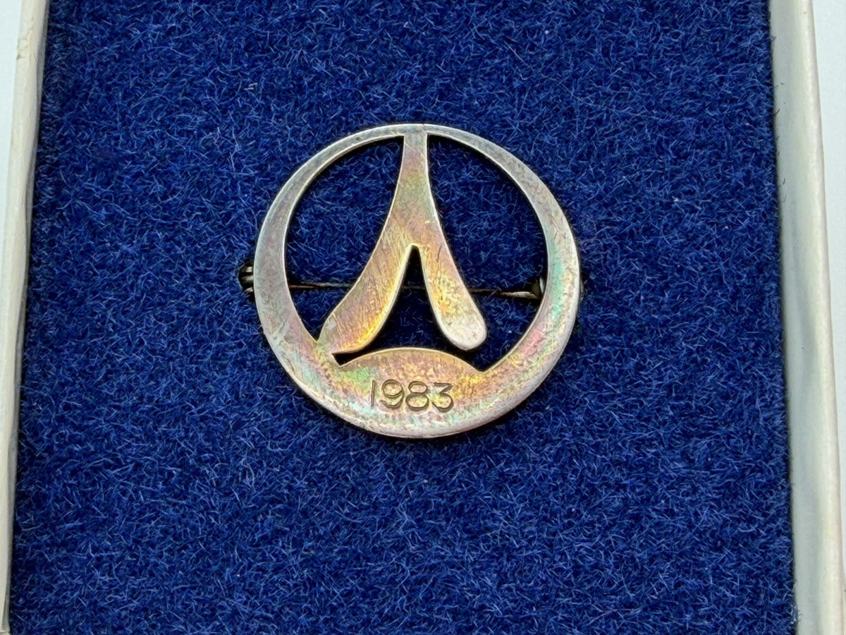 Avon 925 Sterling Silver Circular Brooch 1983 – Signed Vintage Pin
