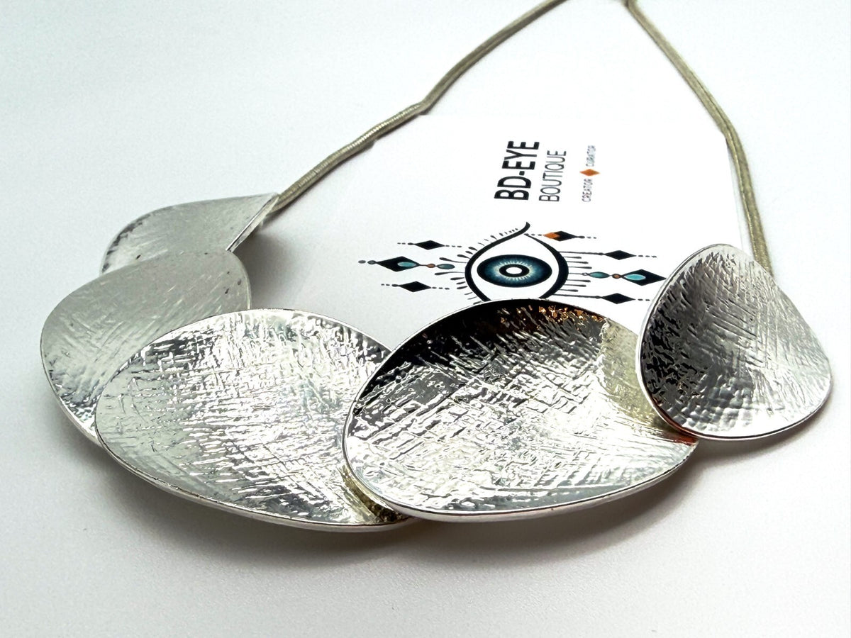 Minimalist Silver Disc Necklace Brushed Metal Overlapping Design 20”