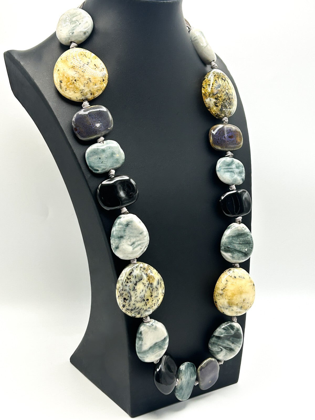 Chunky Marble-Effect Ceramic Necklace & Bracelet Set – Hand-Knotted Grey Ribbon