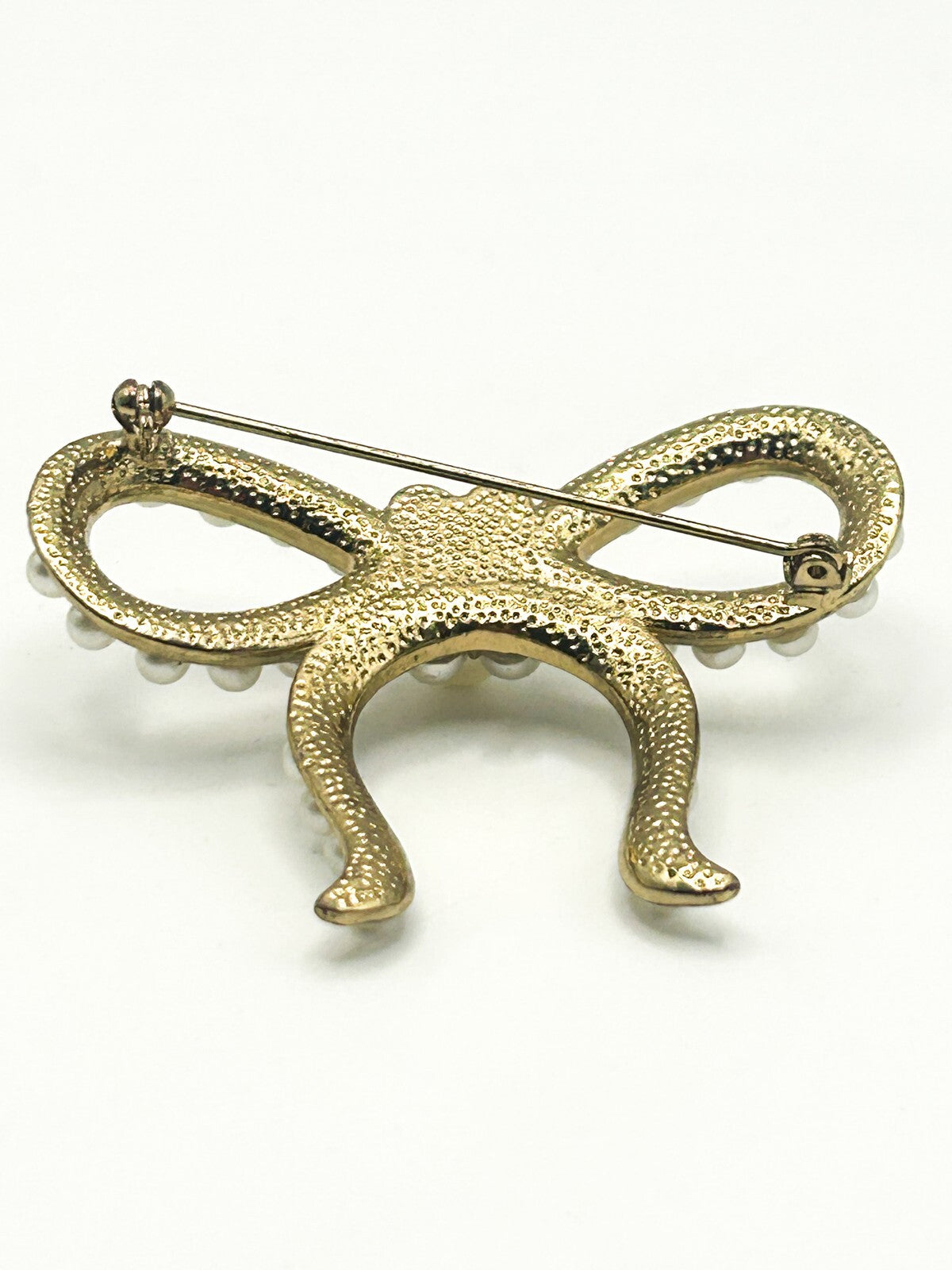 Vintage Faux Pearl Gold Tone Bow Brooch – 6cm