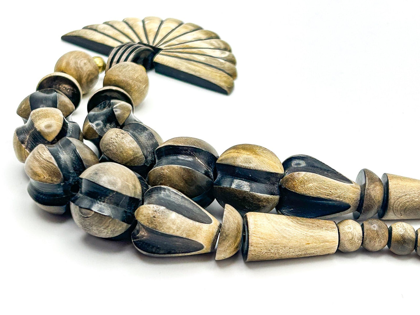 Vintage Carved Wood Beaded Necklace with Ribbed Fan Pendant