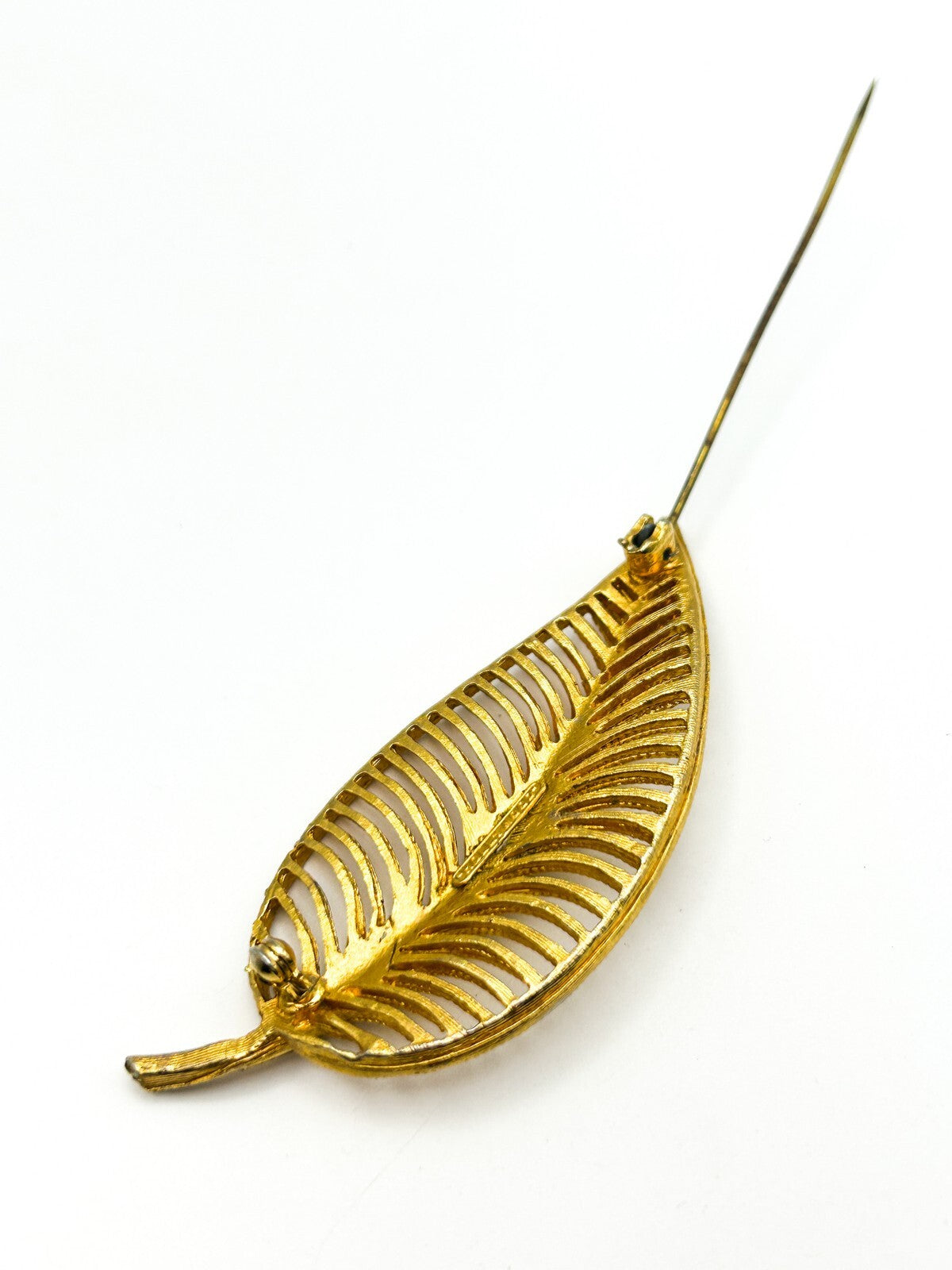 Vintage Hollywood Leaf Brooch Gold Tone Openwork Ribbed Pin