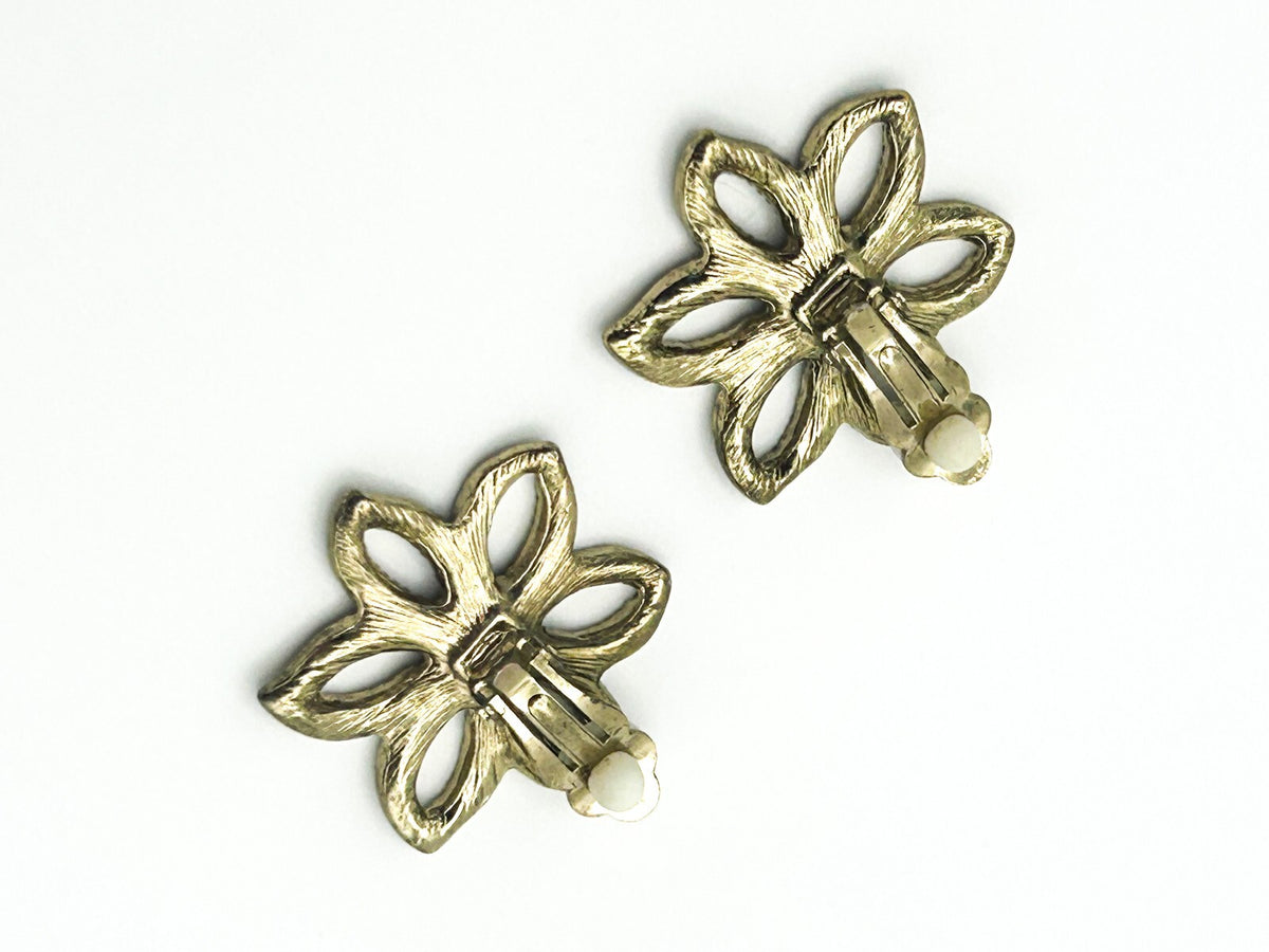 Vintage Gold Tone Flower Clip-On Earrings with Purple Pink Stone Centre