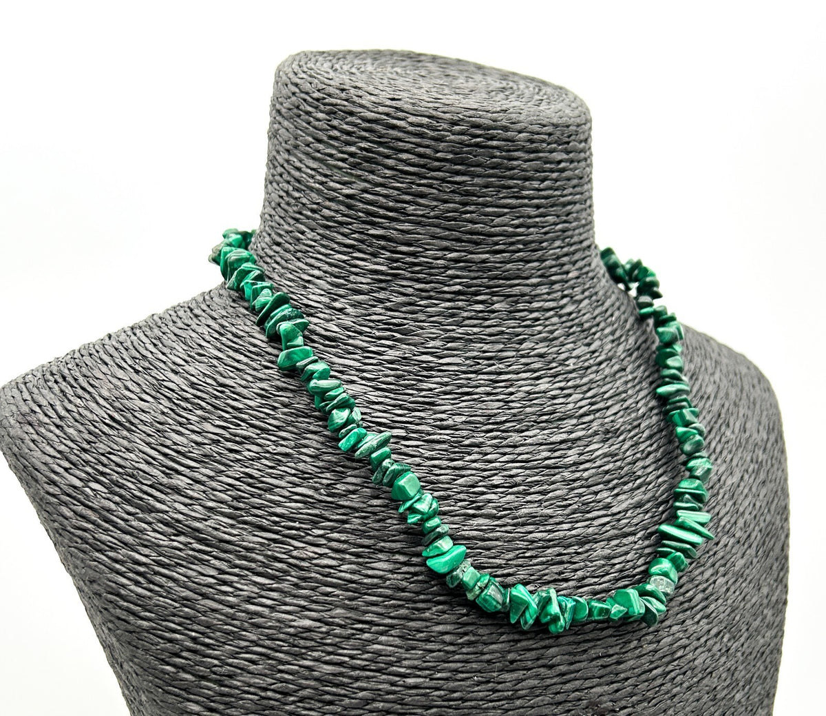 Vintage Malachite Chip Bead Choker Necklace Green Stone Natural Boho Polished