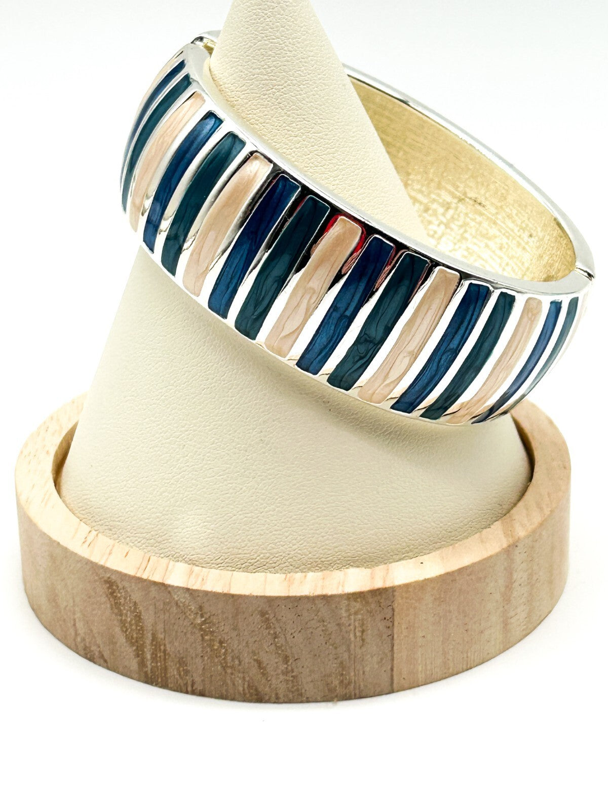 Vintage Y2K Blue Cream Enamel Clamper Chunky Bangle Silver Tone Bracelet Retro