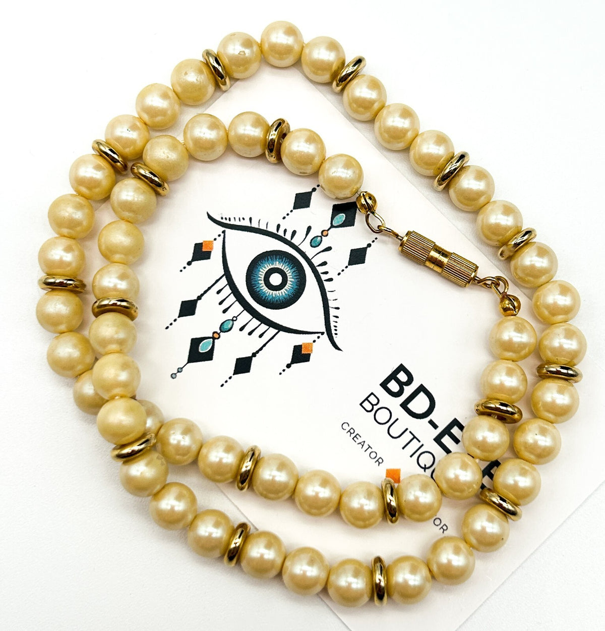 Vintage Classic Cream Pearl Necklace Glass Gold Tone Spacers Retro 34g READ