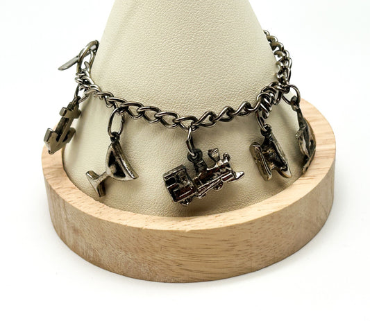 Travel Charm Bracelet Silver Tone Souvenir Holiday Theme 7” Boat Train Globe Key