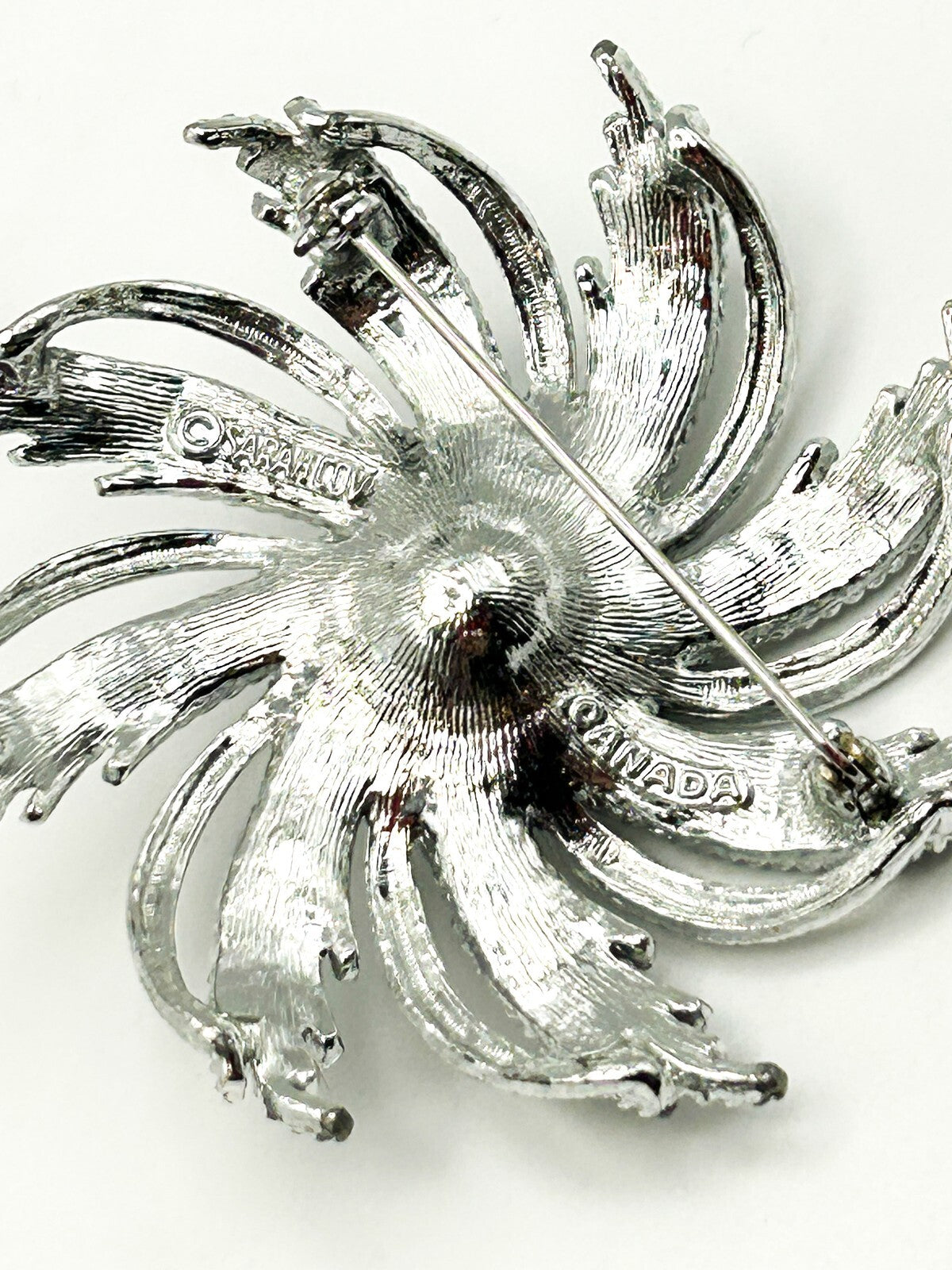 Sarah Coventry Silver Tone Sunburst Flower Brooch Faux Pearl Centre Pinwheel VTG