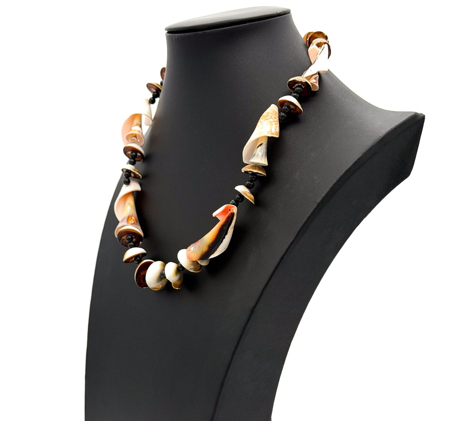Vintage Conch Shell Necklace Graduated Spiral Shell Bead Strand Coastal Boho