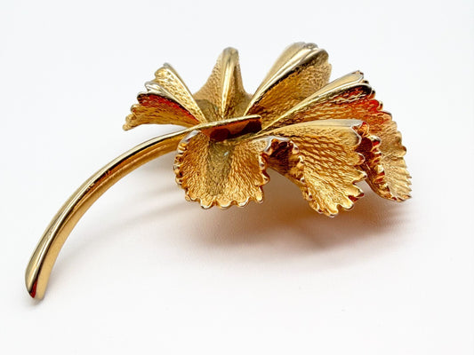 Coro Pegasus Vintage Gold Tone Brooch Ruffled Leaf Statement Pin Unsigned Retro