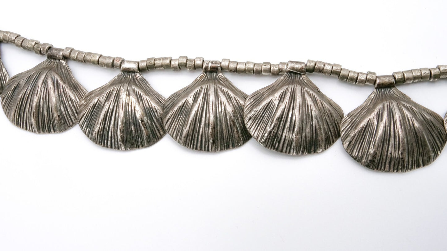 Demeter Creed Shells [Bracelet and Necklace Set]