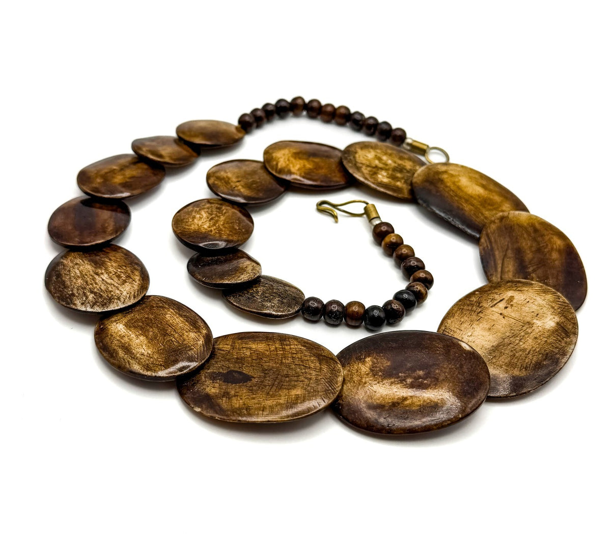 Vintage Carved & Polished Organic Material Graduated  Overlapping Oval Necklace