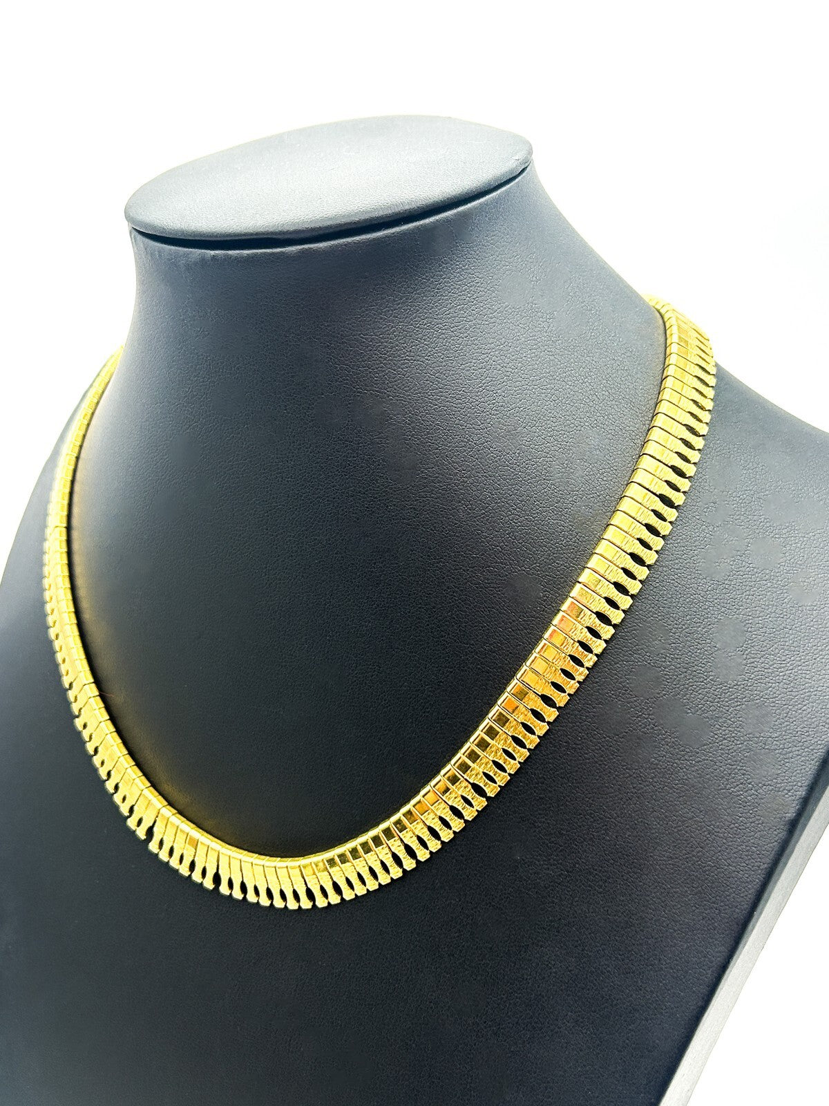 Vintage Gold Tone Cleopatra Fringe Collar Necklace Textured Statement 17.5”