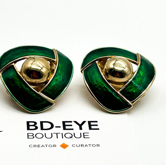 Vintage Gold Tone Green Enamel Knot Clip On Earrings – Late 80s / Early 90s