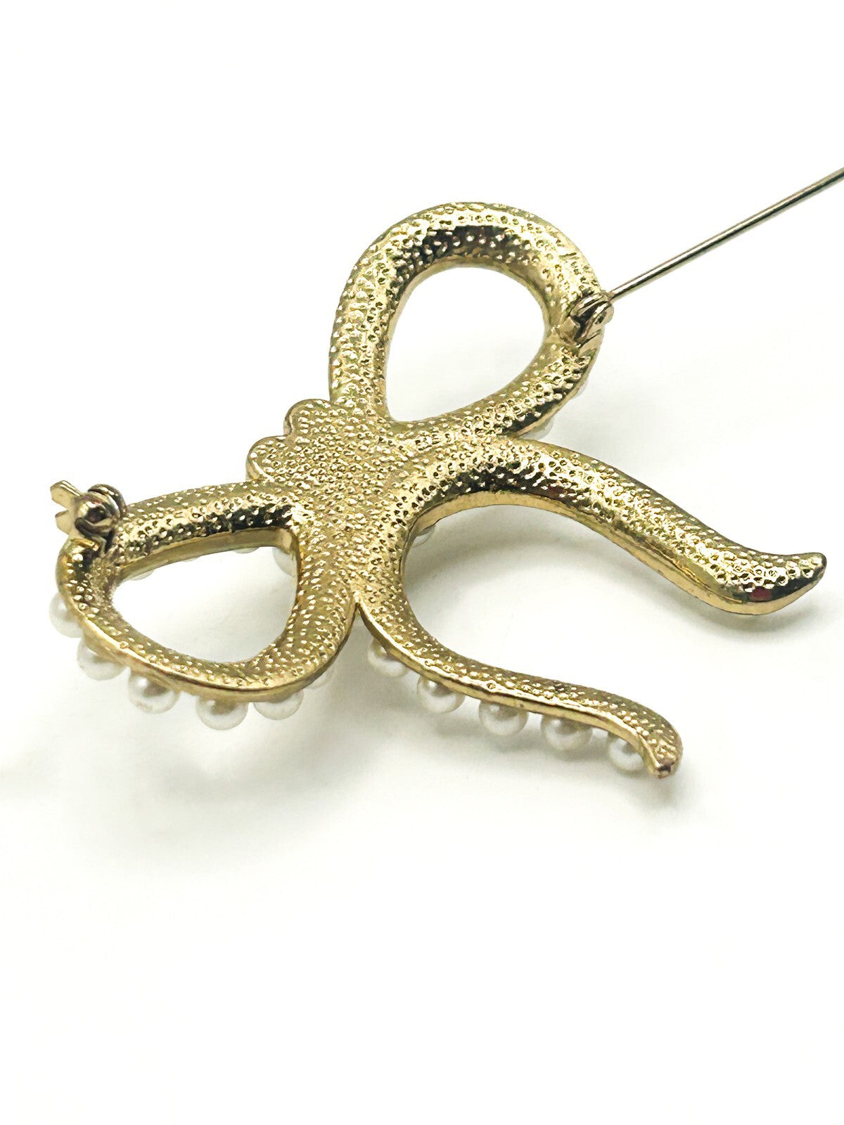 Vintage Faux Pearl Gold Tone Bow Brooch – 6cm