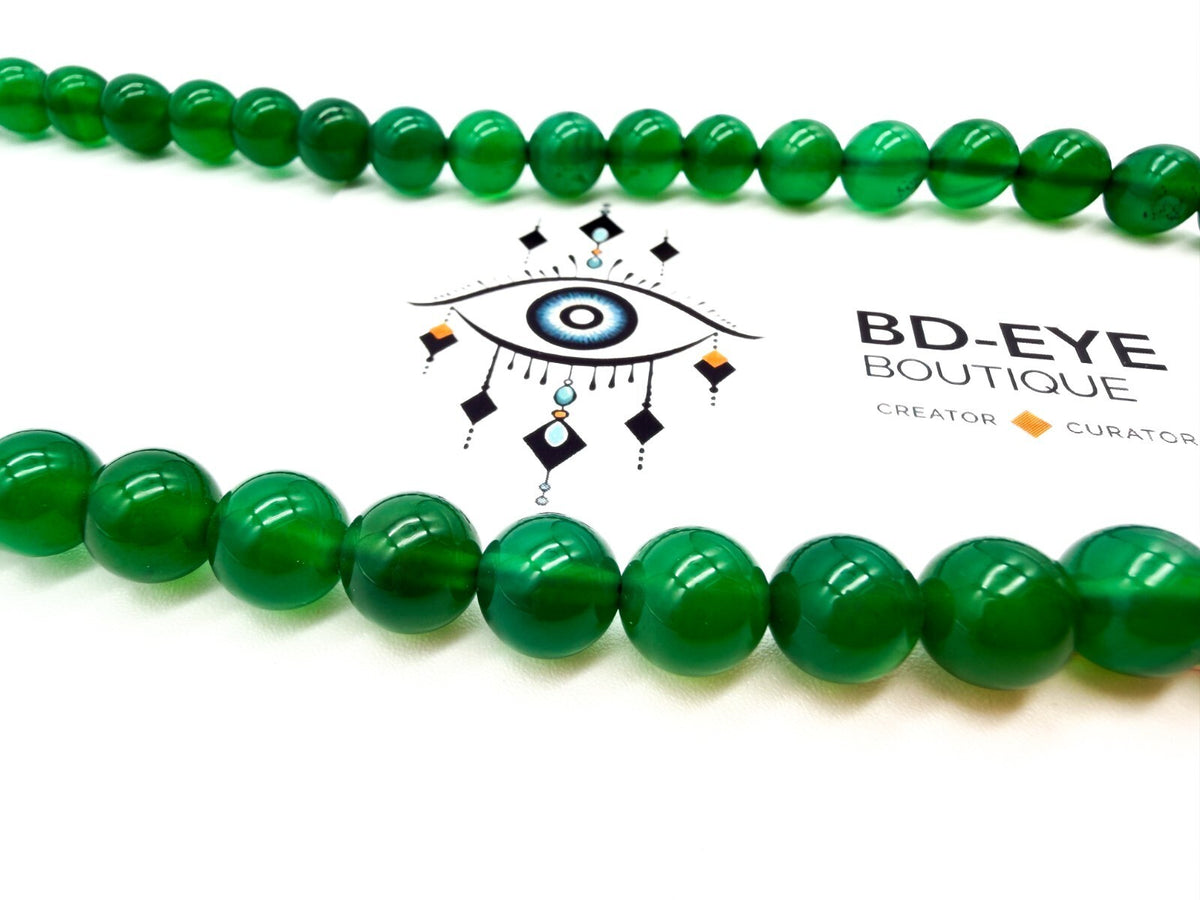 Vintage Emerald Green Gemstone Bead Necklace Graduated 18.5” READ