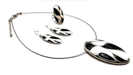 Monochrome Enamel Oval Jewellery Set - Black White Retro 80's