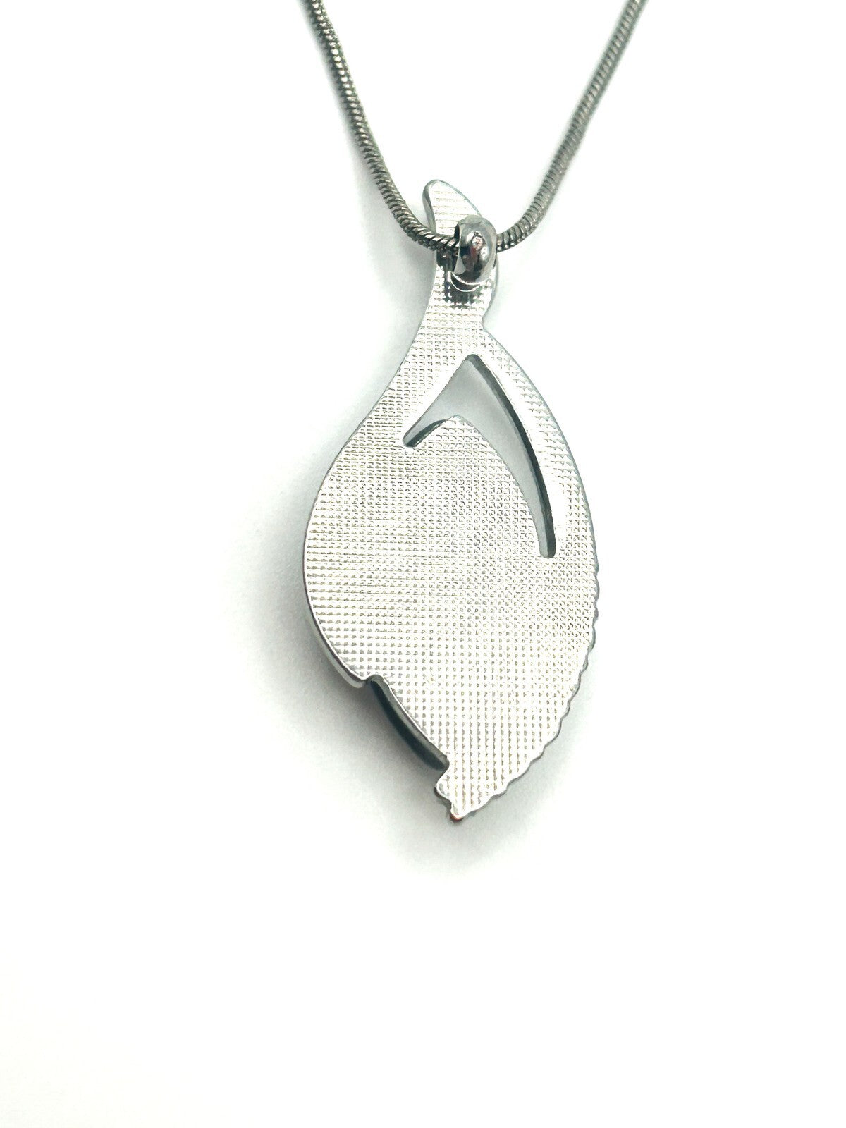 Silver Tone Cat’s Eye & Rhinestone Pendant Necklace