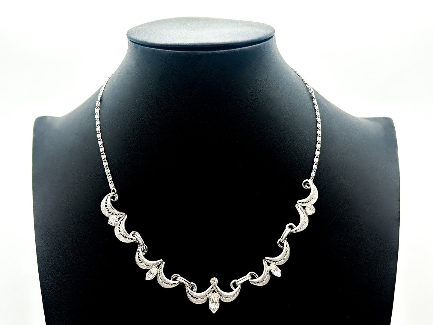 Vintage Rhinestone Necklace Marquise Filigree Silver Tone Scallop Design 16”