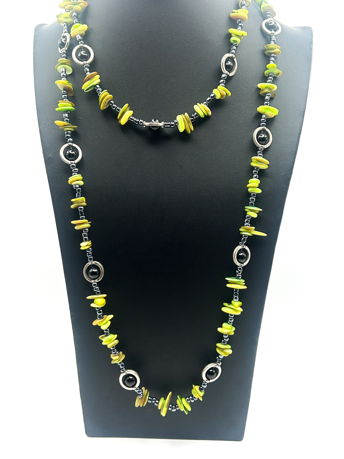 Y2K VTG Dyed Green Shell Chip Necklace - Black Bead and Silver Tone Hoop Detail