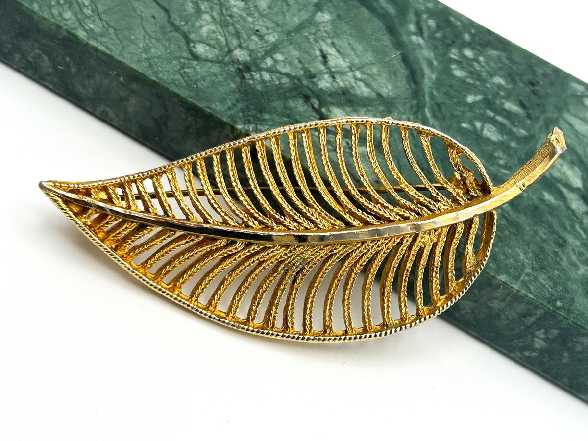 Vintage Hollywood Leaf Brooch Gold Tone Openwork Ribbed Pin