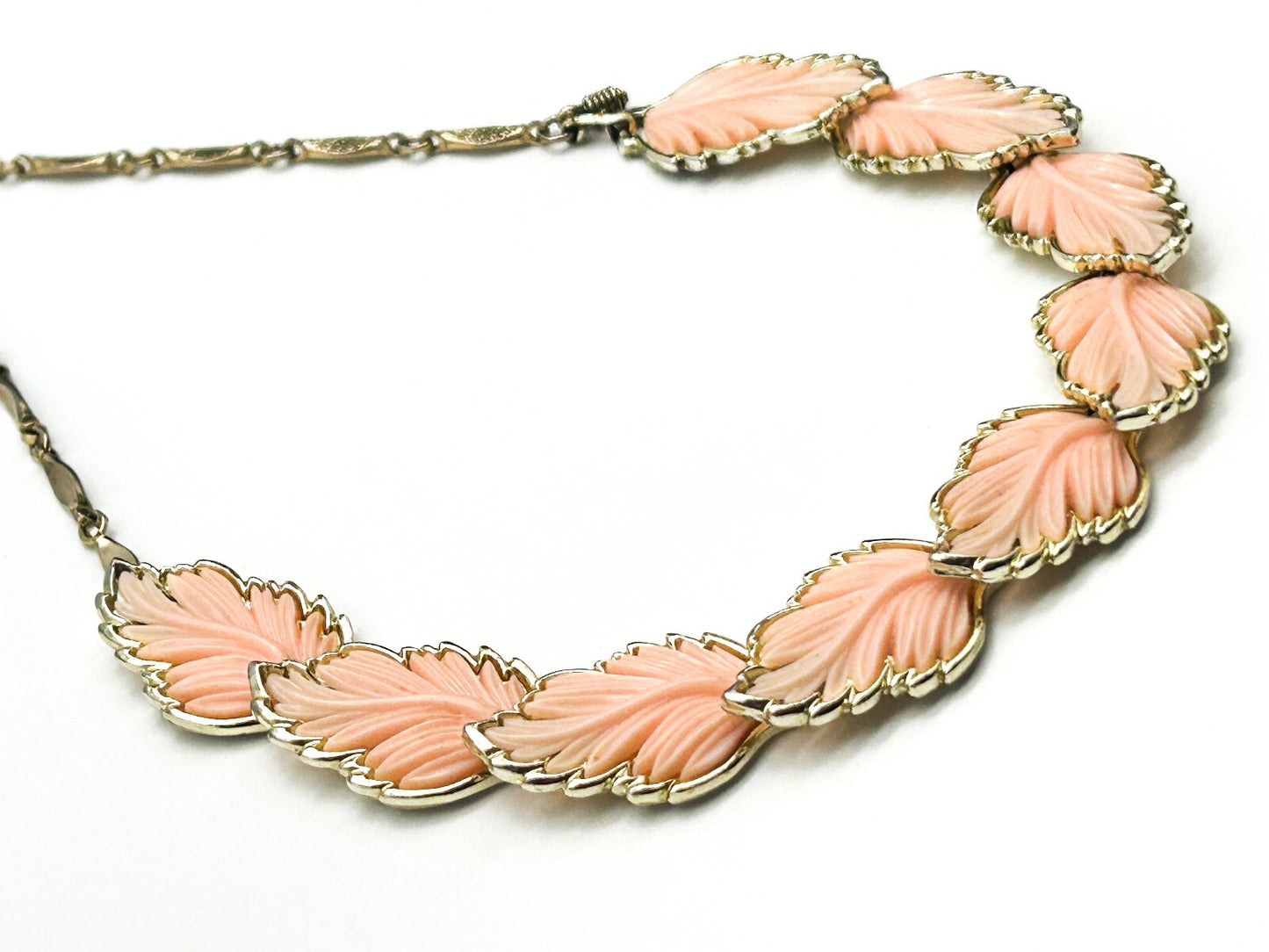 Vintage Pink Thermoset Lucite Leaf Necklace Silver Tone Articulated Leaves