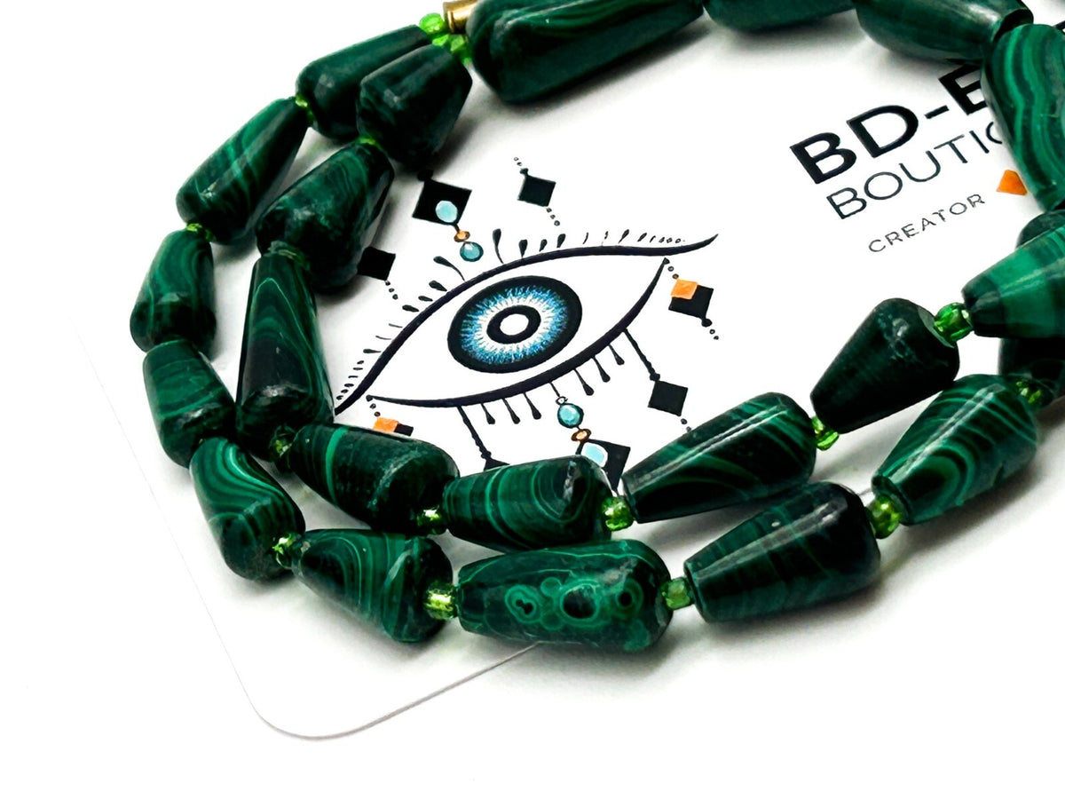 Vintage Genuine Malachite Bead Necklace Green Gemstone Cone Beads 15.5”