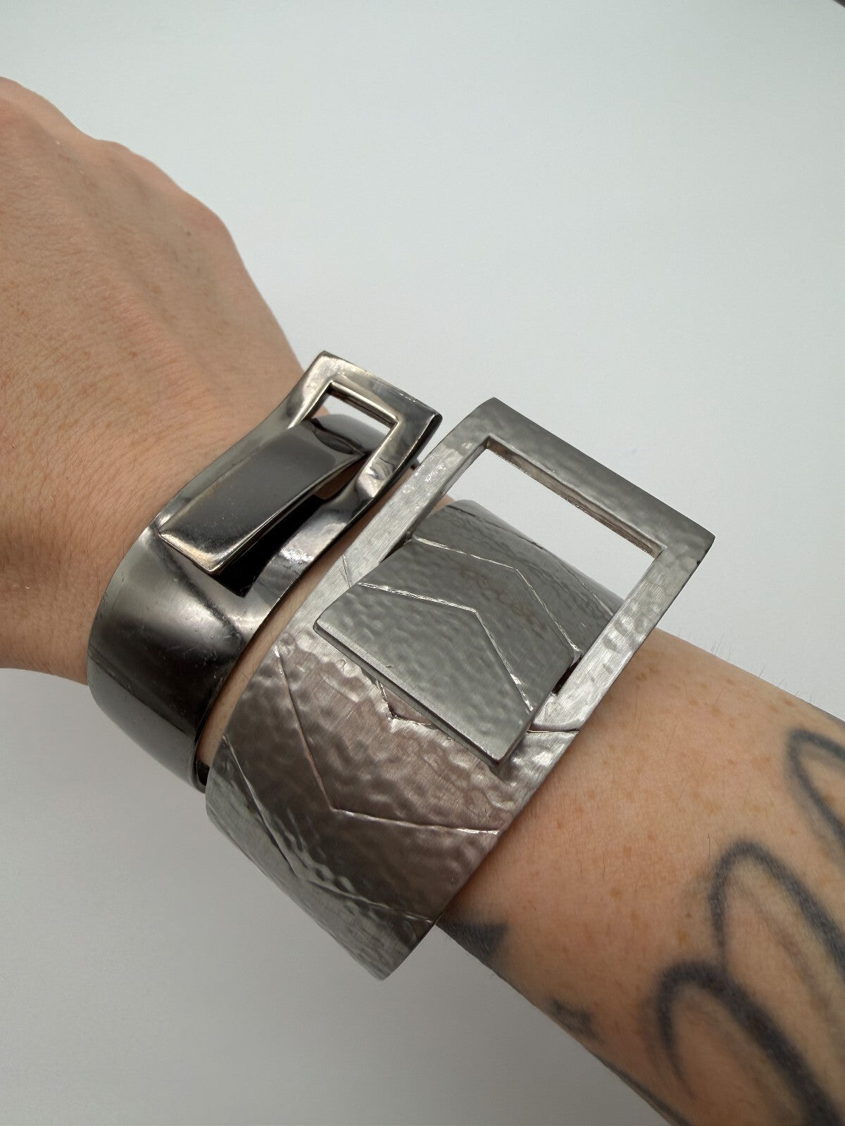 Geometric Silver Tone Buckle Bangle Textured Hammered Statement Cuff Bracelet