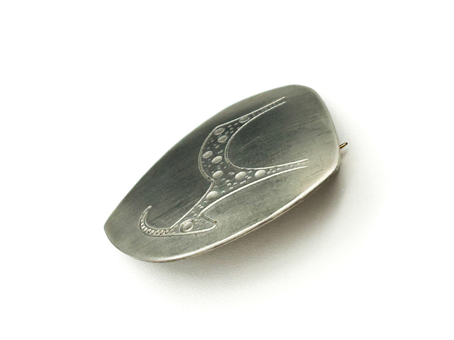 Vintage Sterling Silver Oryx Brooch Etched Antelope Gazelle Modernist Pin