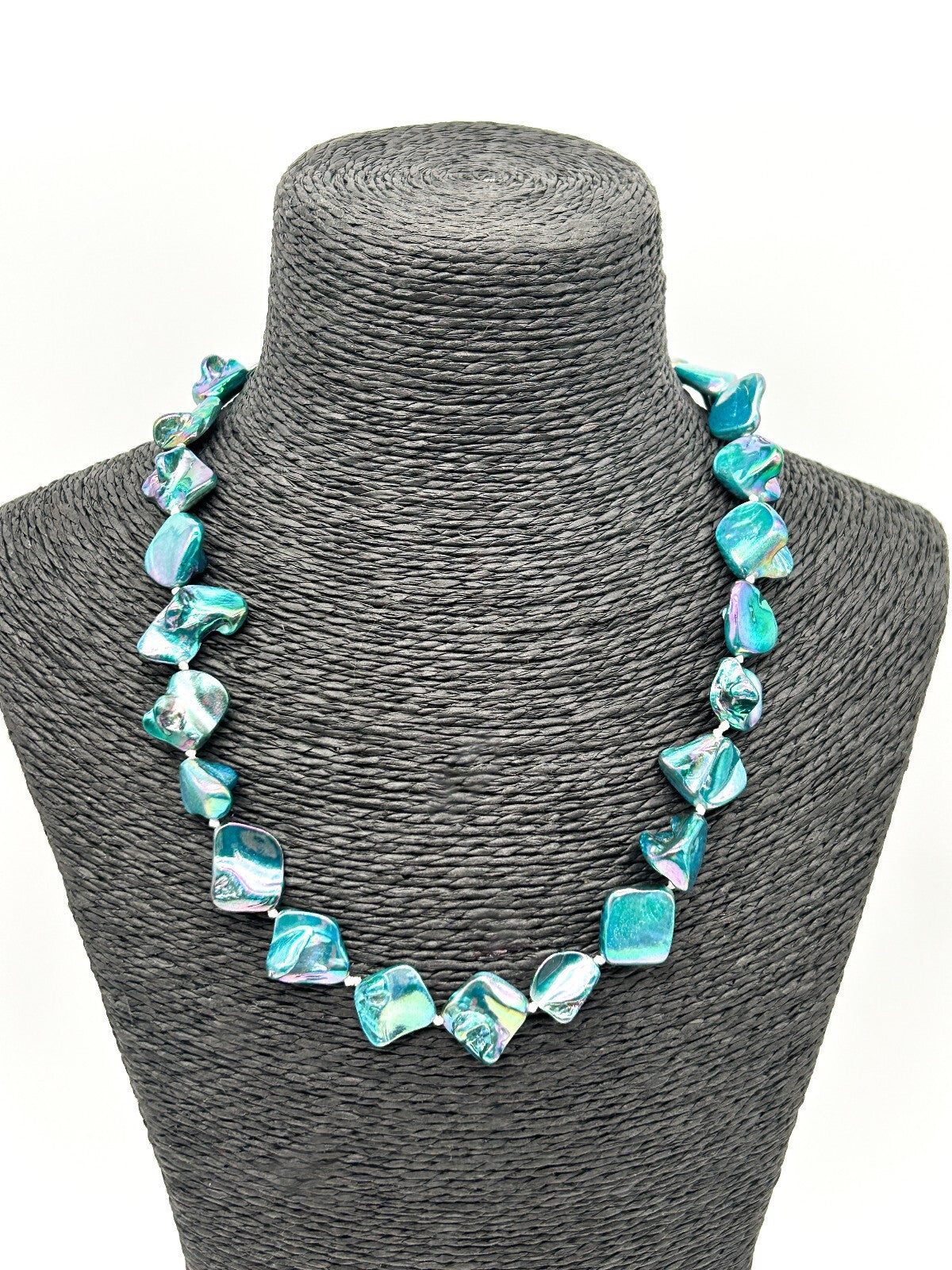 Vintage Shell Necklace Blue Green Purple AB Oil Slick Iridescent Statement 18.5”