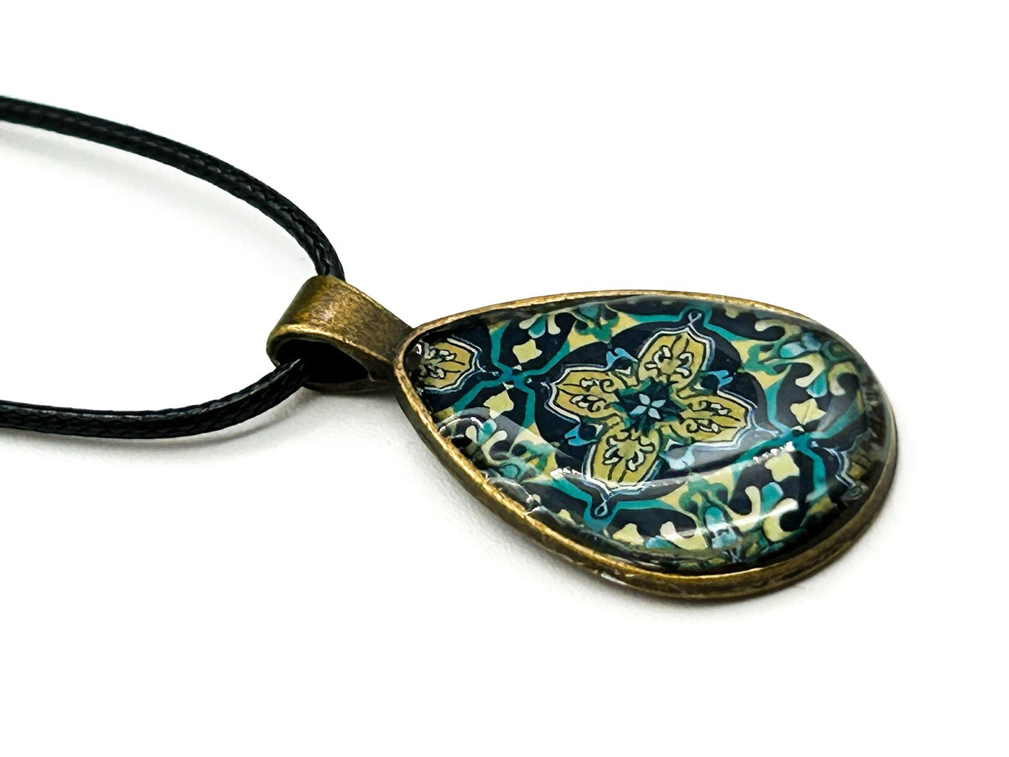 Brass Tone Floral Resin Teardrop Pendant Necklace Blue Geometric Pattern