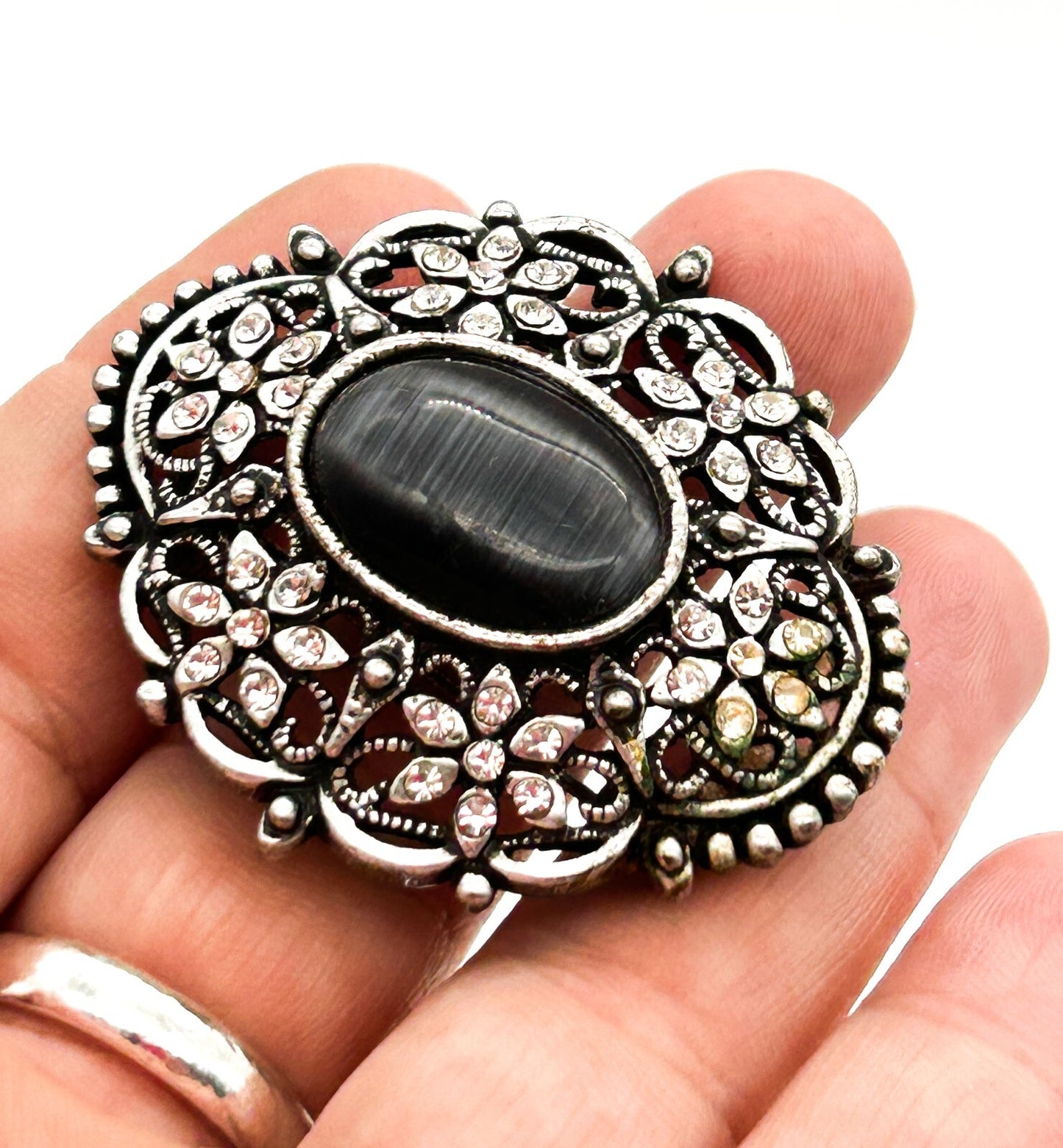 Vintage Style Ornate Cat’s Eye Brooch Grey Glass Cabochon Rhinestone Silver Tone
