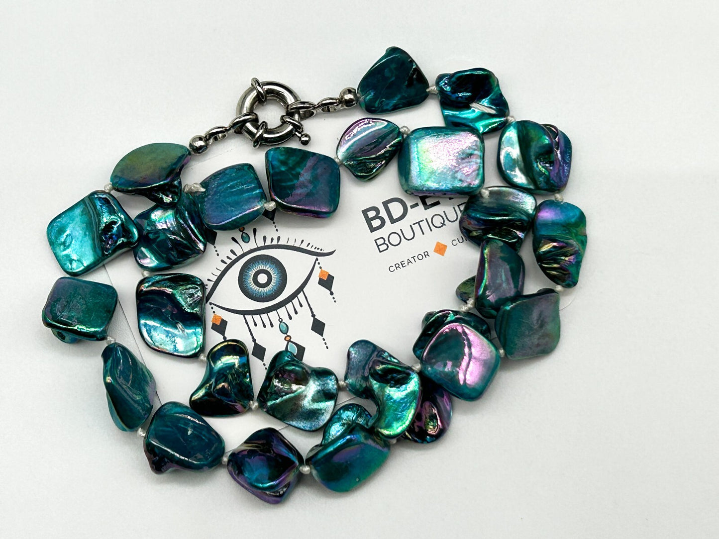 Vintage Shell Necklace Blue Green Purple AB Oil Slick Iridescent Statement 18.5”