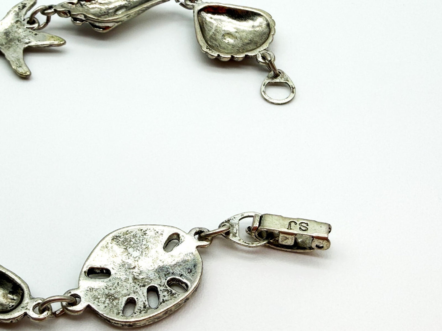 Signed SJ Silver Tone Beach Charm Bracelet Shell Starfish Nautical 7.5”