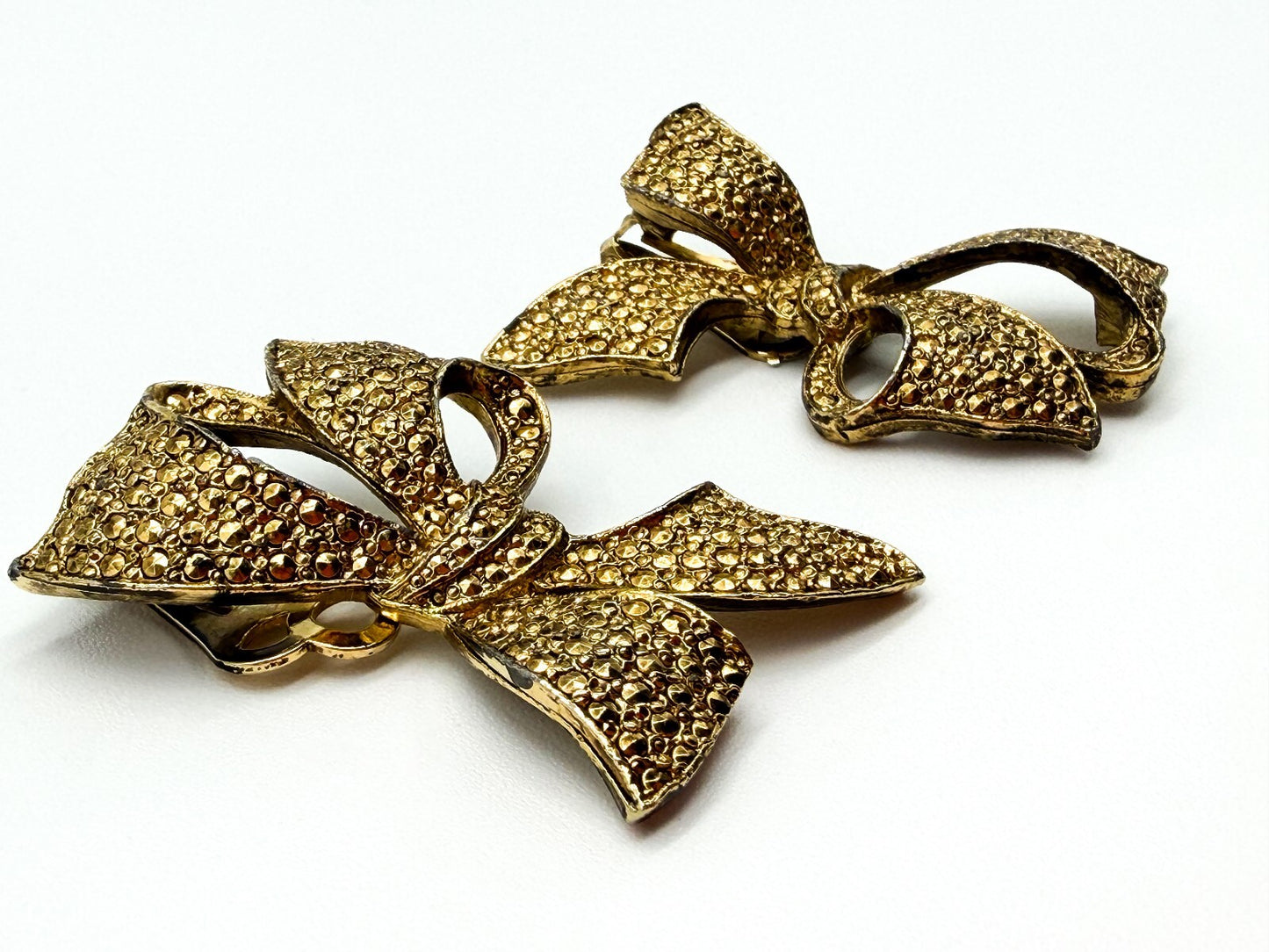 Vintage Gold Tone Bow Clip On Earrings Textured Statement 1980s Style