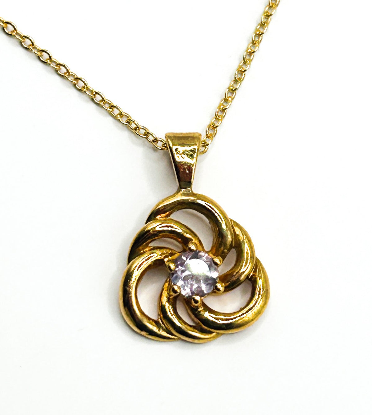 Amethyst Gemstone Swirl Pendant Necklace Gold Tone Fine Chain 17.5”