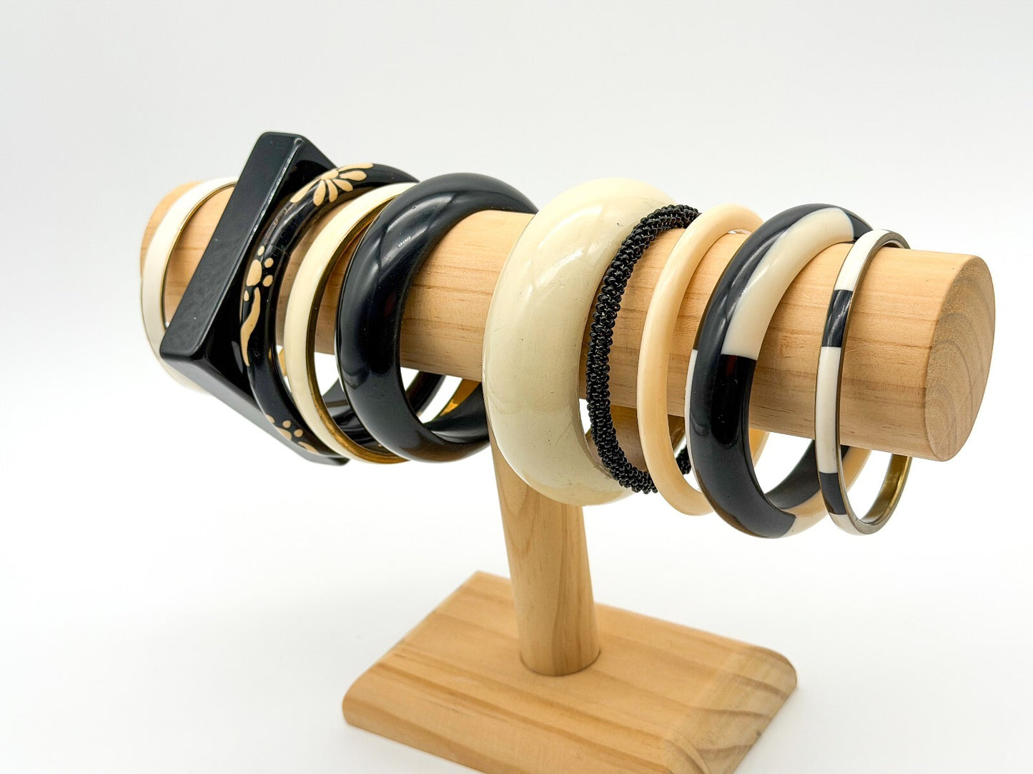 Vintage Black White Cream Bangle Bundle Gold Tone Acrylic Enamel Bracelet Set