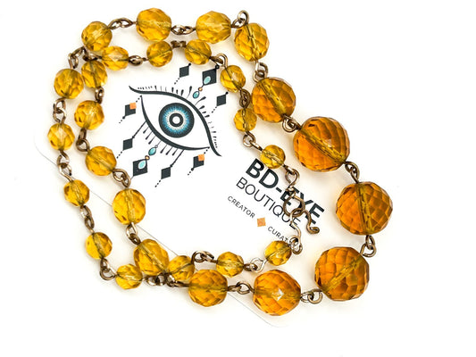 Vintage Graduated Amber Yellow Glass Bead Necklace Faceted Gold Tone 19”