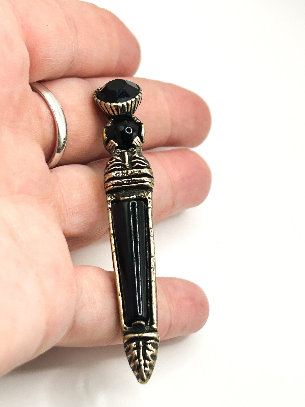 Vintage Miracle Black Glass Kilt Pin Brooch Antiqued Gold Tone Signed