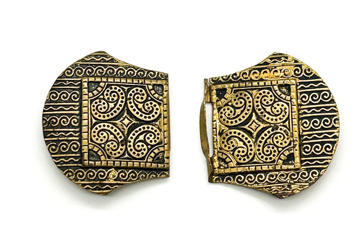 Vintage Ornate Brass Gold Tone Belt Buckle Embossed Scroll Pattern Black Metal