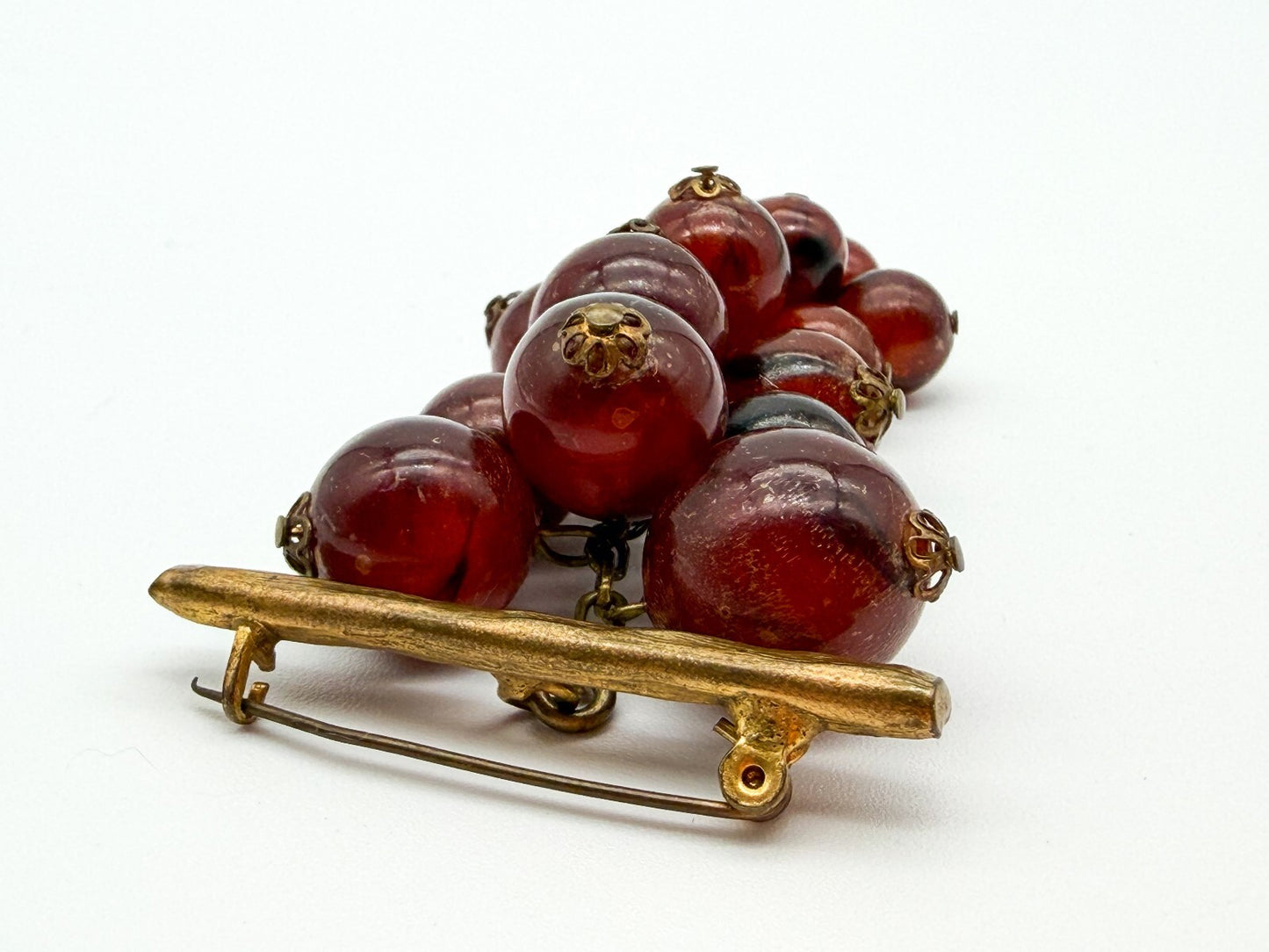 Vintage Cha Cha Lucite Grape Cluster Brooch Red Berry Gold Tone Pin 3.5 Inch