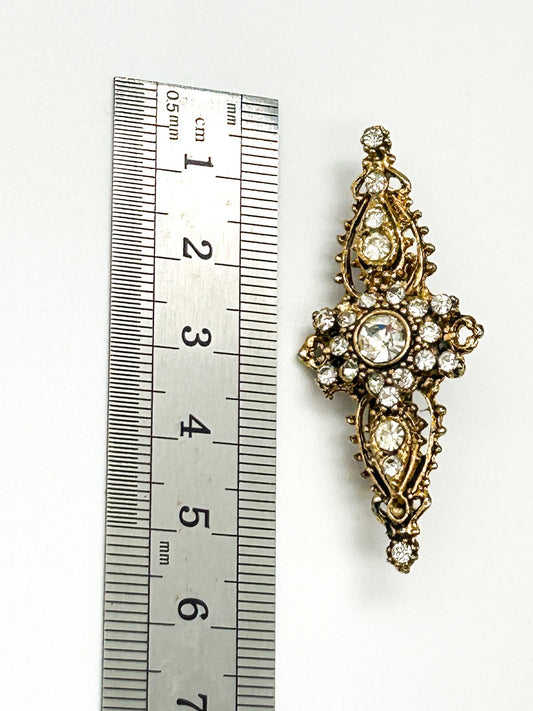 Susan Caplan Gold Tone Clear Rhinestone Ornate Brooch Vintage Style Pin