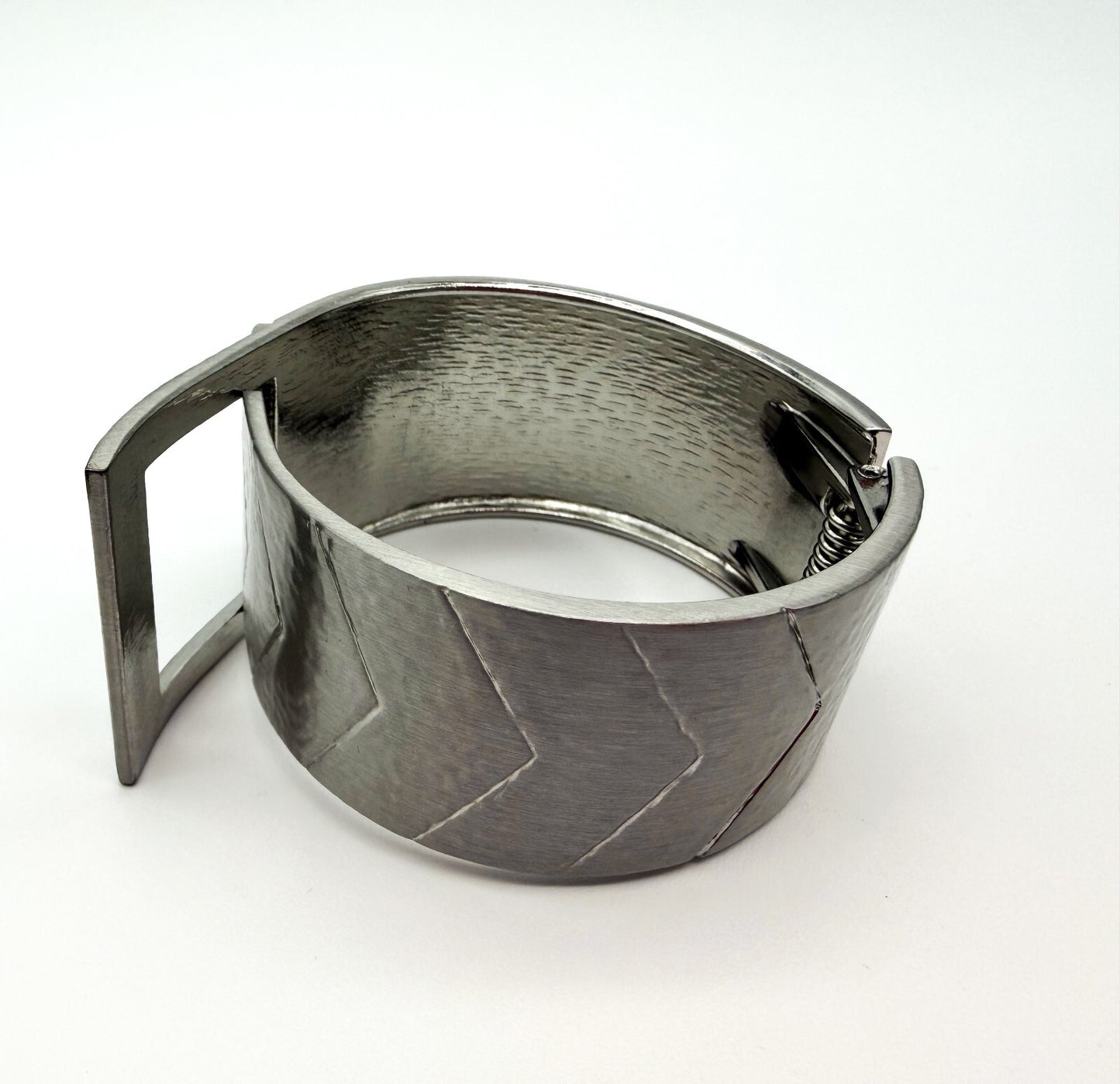 Geometric Silver Tone Buckle Bangle Textured Hammered Statement Cuff Bracelet